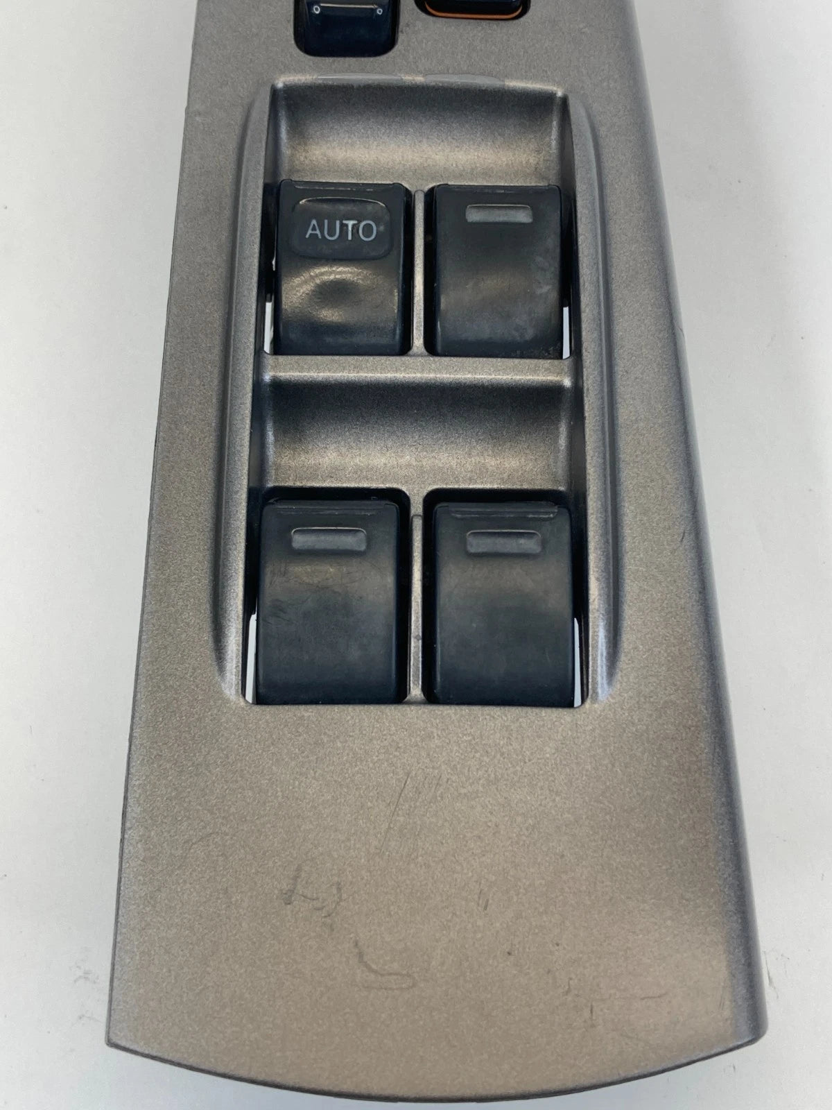2004-2009 TOYOTA PRIUS FRONT LEFT POWER WINDOW SWITCH WITH BEZEL OEM 84820-47050