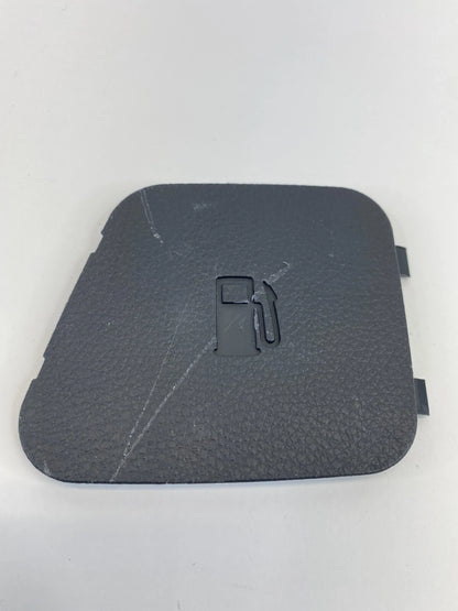 2013-2018 HYUNDAI SANTA FE REAR RIGHT QUARTER PANEL ACCESS COVER OEM 85737-4Z000