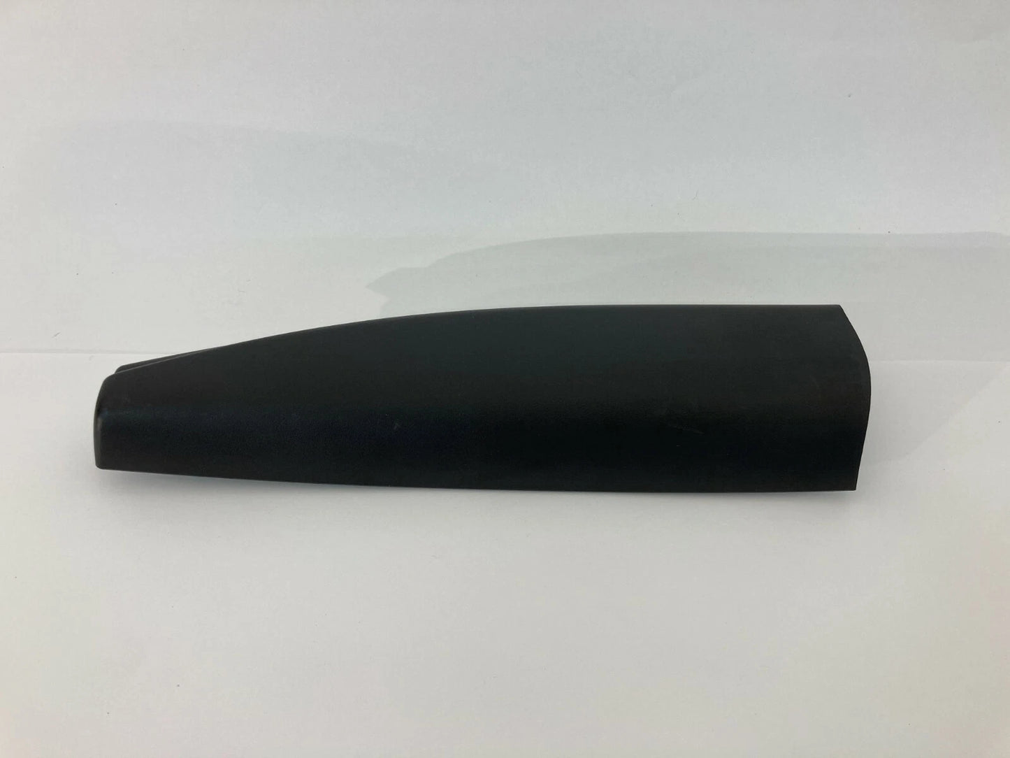 2007-2010 SATURN OUTLOOK REAR RIGHT PASSENGER INTERIOR DOOR UPPER TRIM COVER OEM