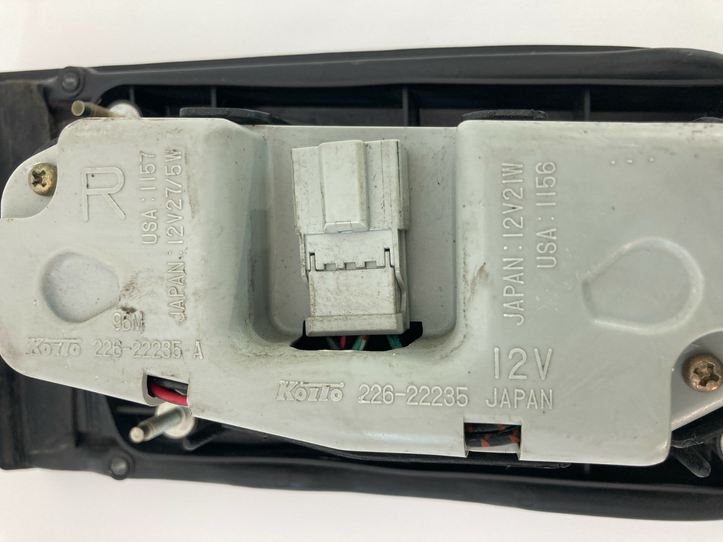 1998-2001 Acura Integra Sedan Right Side Inner Tail Light Taillight 226-22235