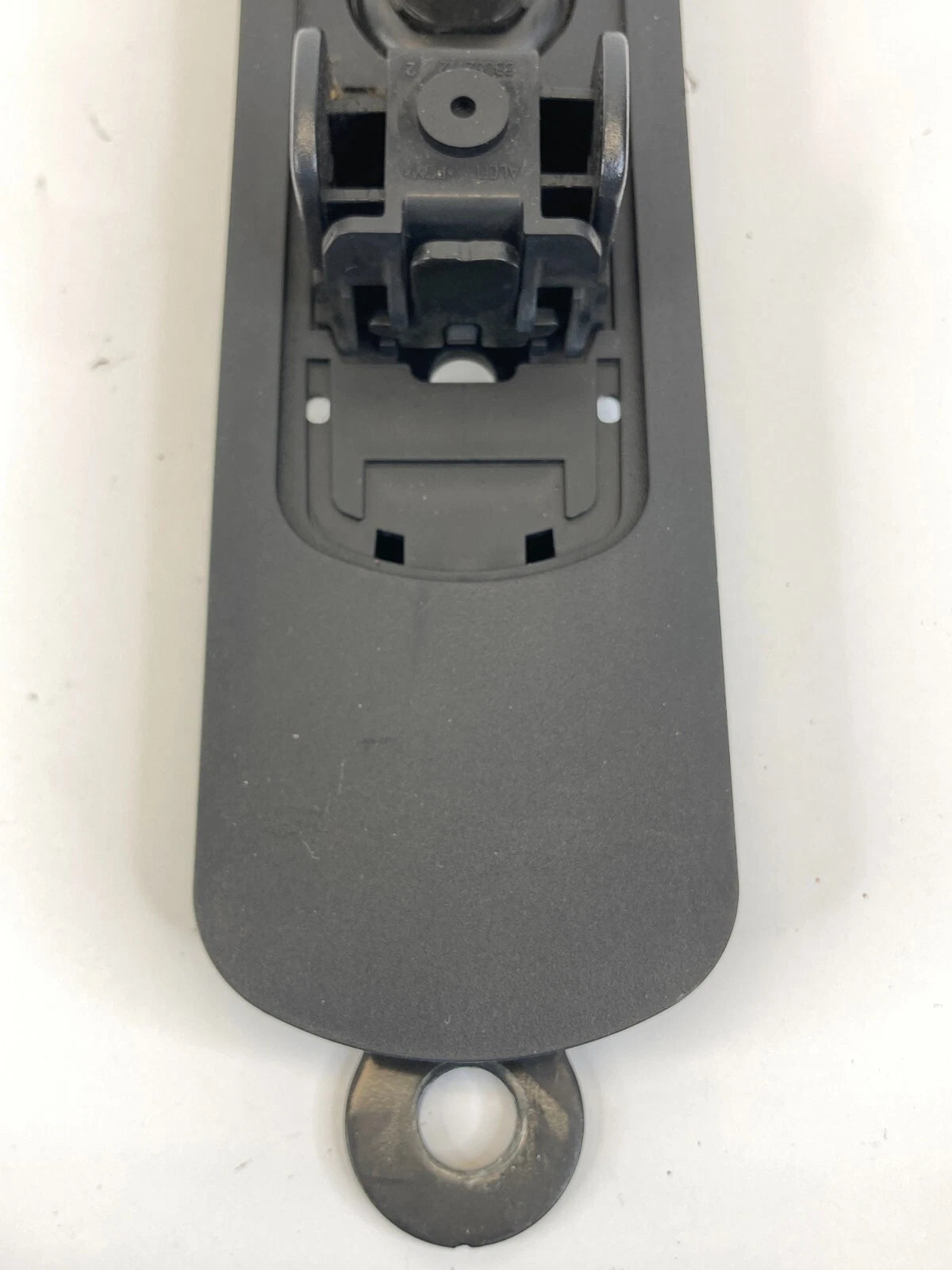 08 09 10 11 FORD FOCUS SEDAN FRONT RIGHT SEAT BELT HEIGHT ADJUSTMENT 34005613