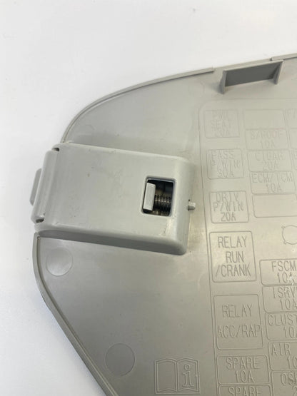 2008-2010 SATURN VUE DASH LOWER CENTER RIGHT SIDE FUSE BOX ACCESS DOOR COVER OEM