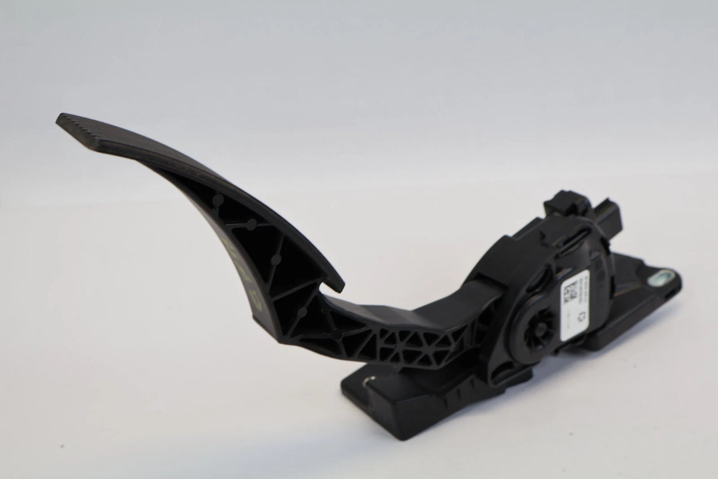 2011-2013 JEEP GRAND CHEROKEE ACCELERATOR GAS PEDAL ASSEMBLY 52124785AD OEM