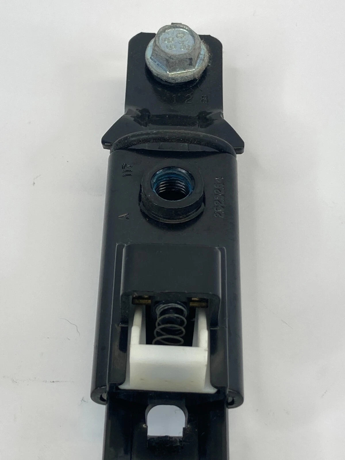 2011-2016 KIA OPTIMA FRONT LEFT SIDE SEAT BELT HEIGHT ADJUSTER ASSY 2029264 OEM