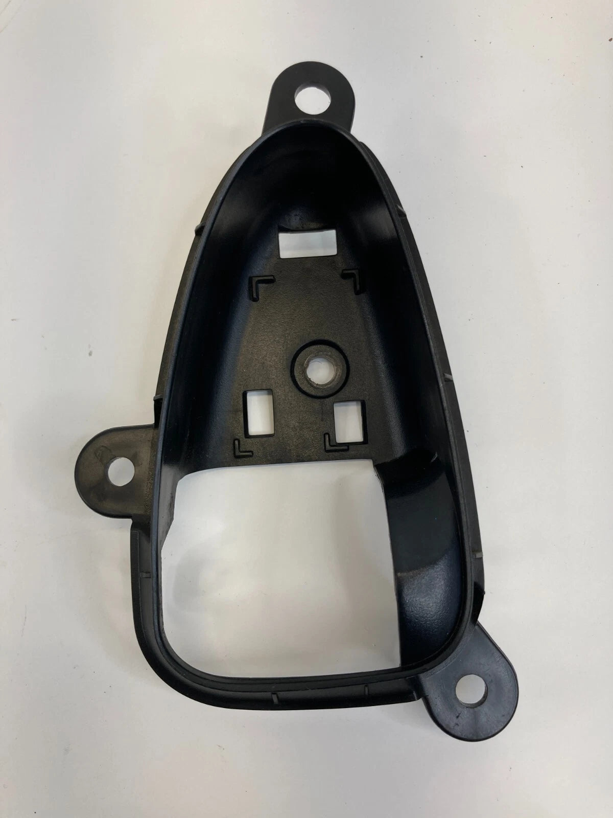 2007-2011 TOYOTA CAMRY FRONT RIGHT INNER DOOR HANDLE COVER BEZEL 69277-06030