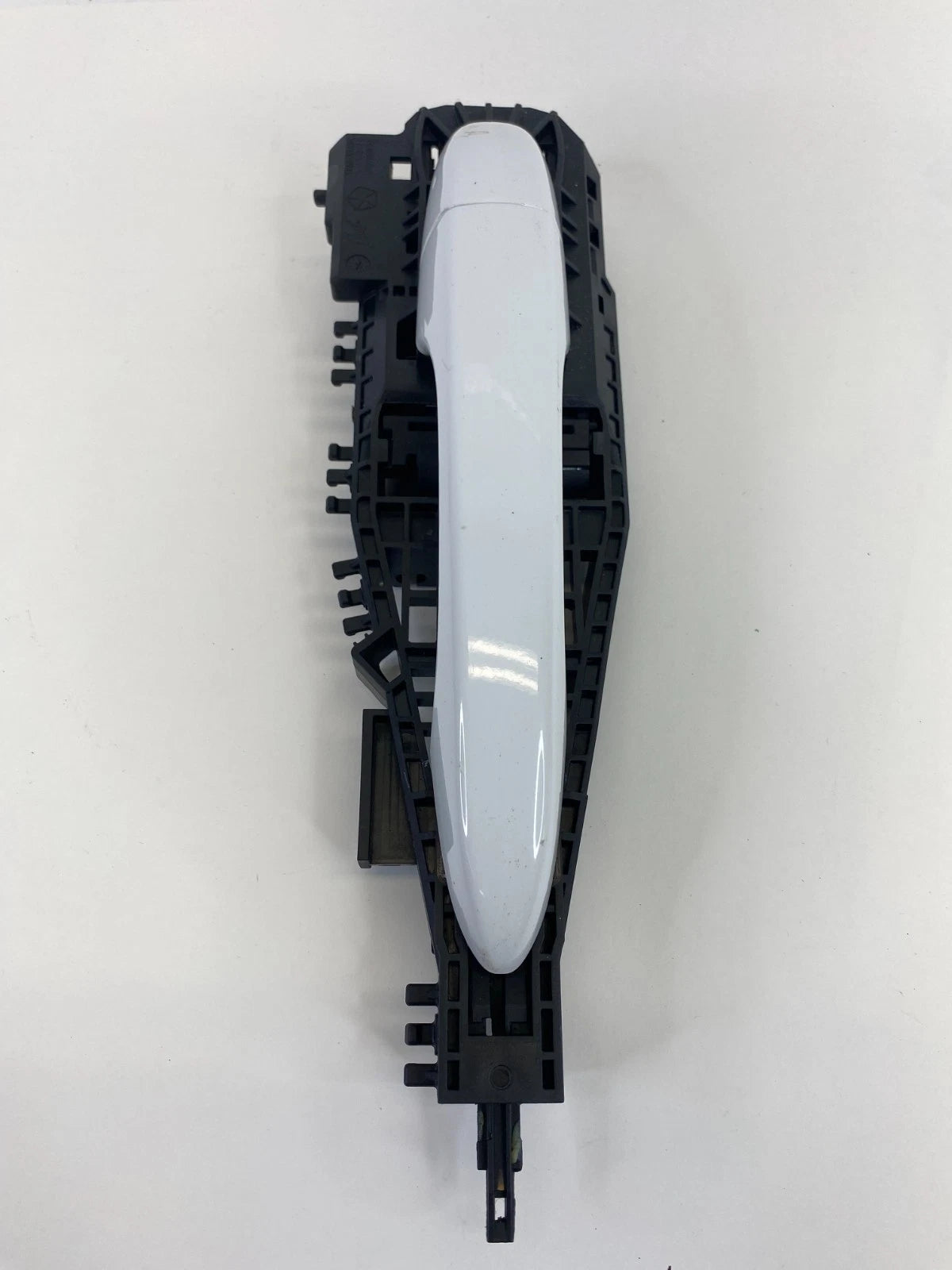 14-23 Cherokee/13-16 Dart Front Right Side Exterior Door Handle 68084836AA OEM