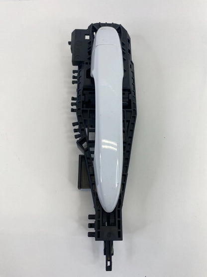 14-23 Cherokee/13-16 Dart Front Right Side Exterior Door Handle 68084836AA OEM