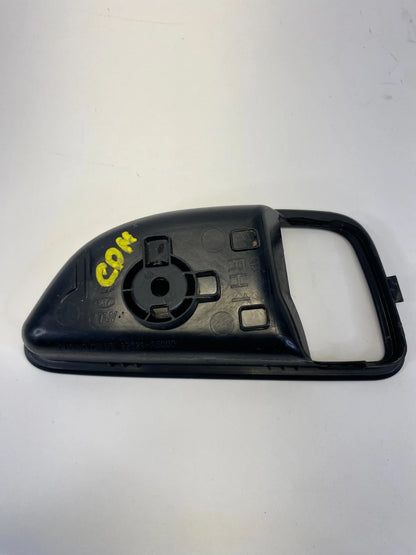 2013-2017 HYUNDAI ELANTRA GT INTERIOR RIGHT DOOR HANDLE BEZEL COVER 82621-A5000