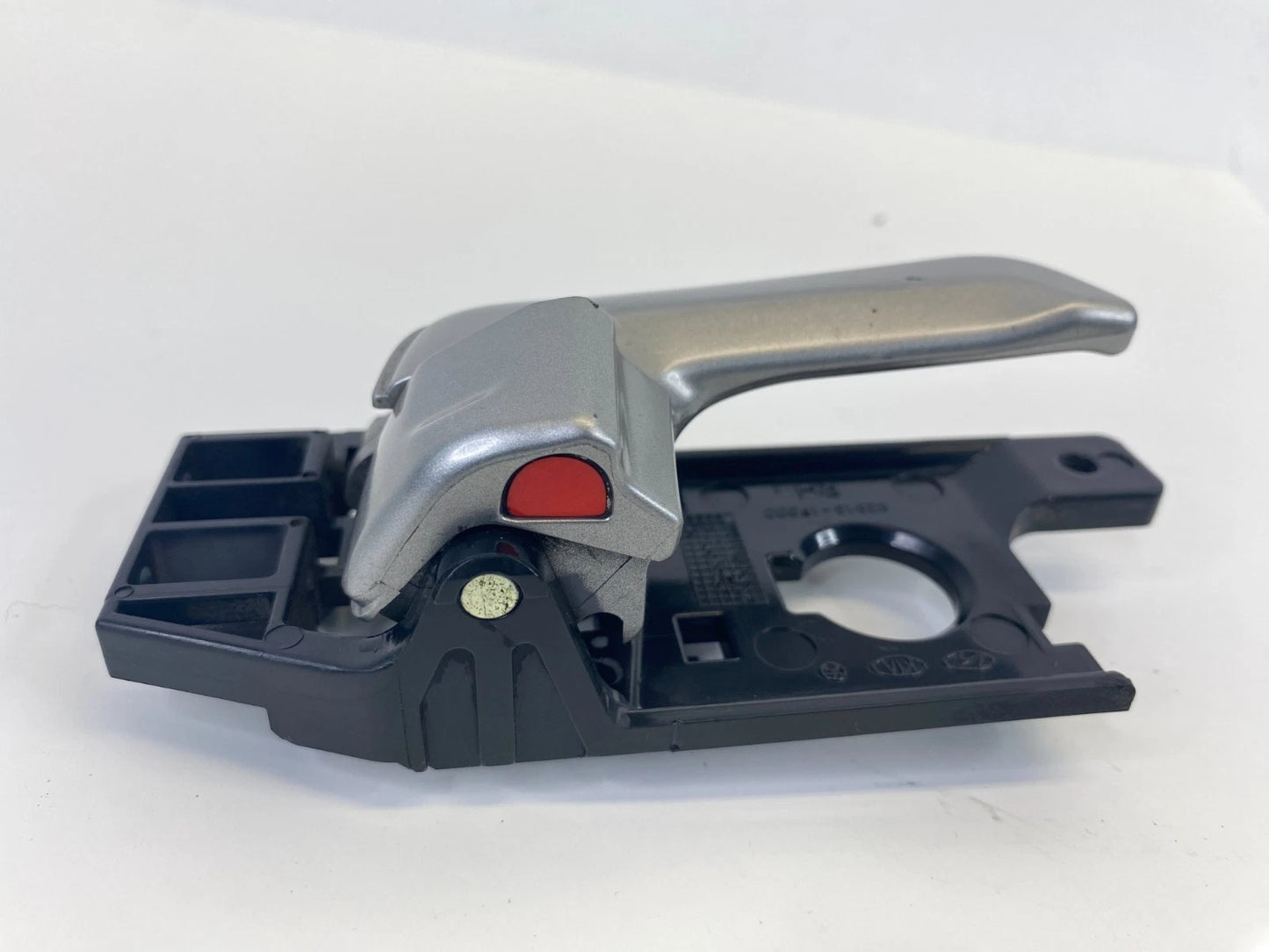 2005-2010 KIA SPORTAGE REAR RIGHT PASSENGER INNER DOOR HANDLE OEM 82613-1F000