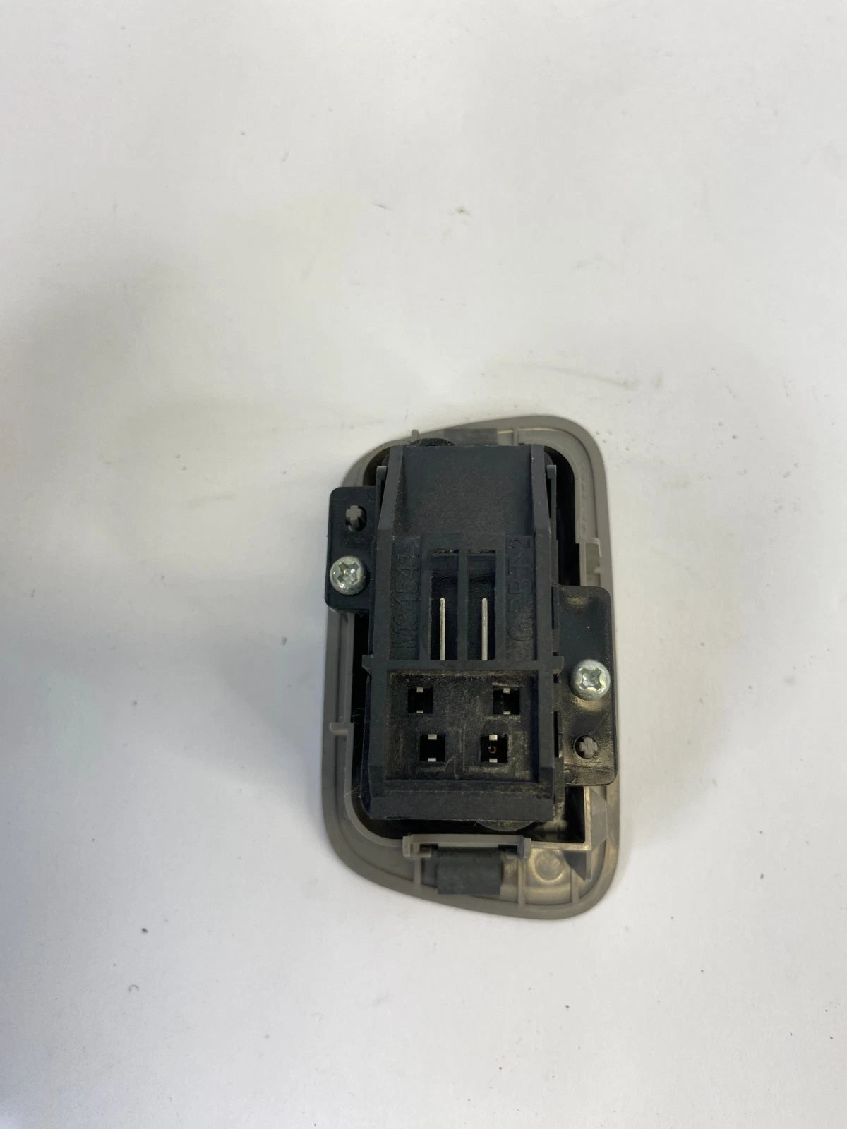 2011-2017 HONDA ODYSSEY REAR RIGHT SLIDING DOOR OPEN CLOSE CONTROL SWITCH
