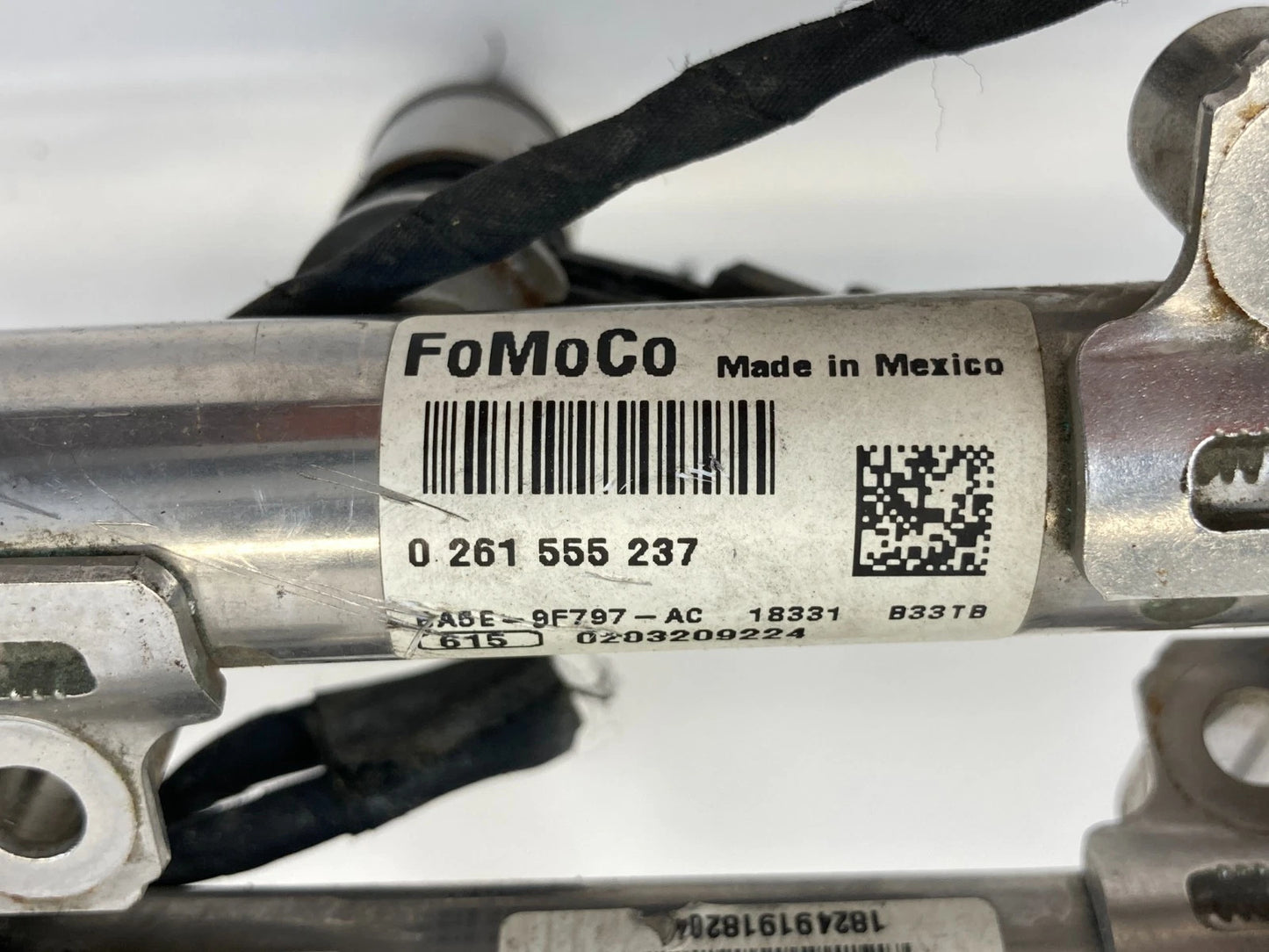 2014-2019 FORD EXPLORER POLICE INTERCEPTOR FUEL INJECTION RAIL W/INJECTORS OEM