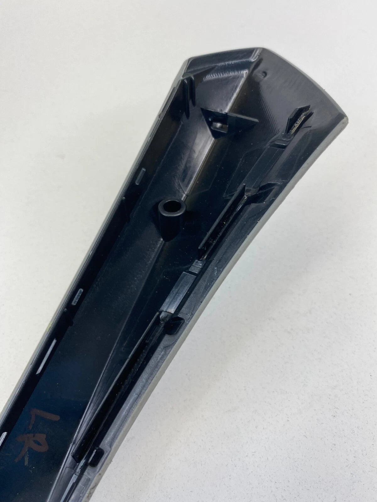 2007-2012 BMW 328I REAR LEFT SIDE INTERIOR DOOR PULL HANDLE COVER 9150333 OEM
