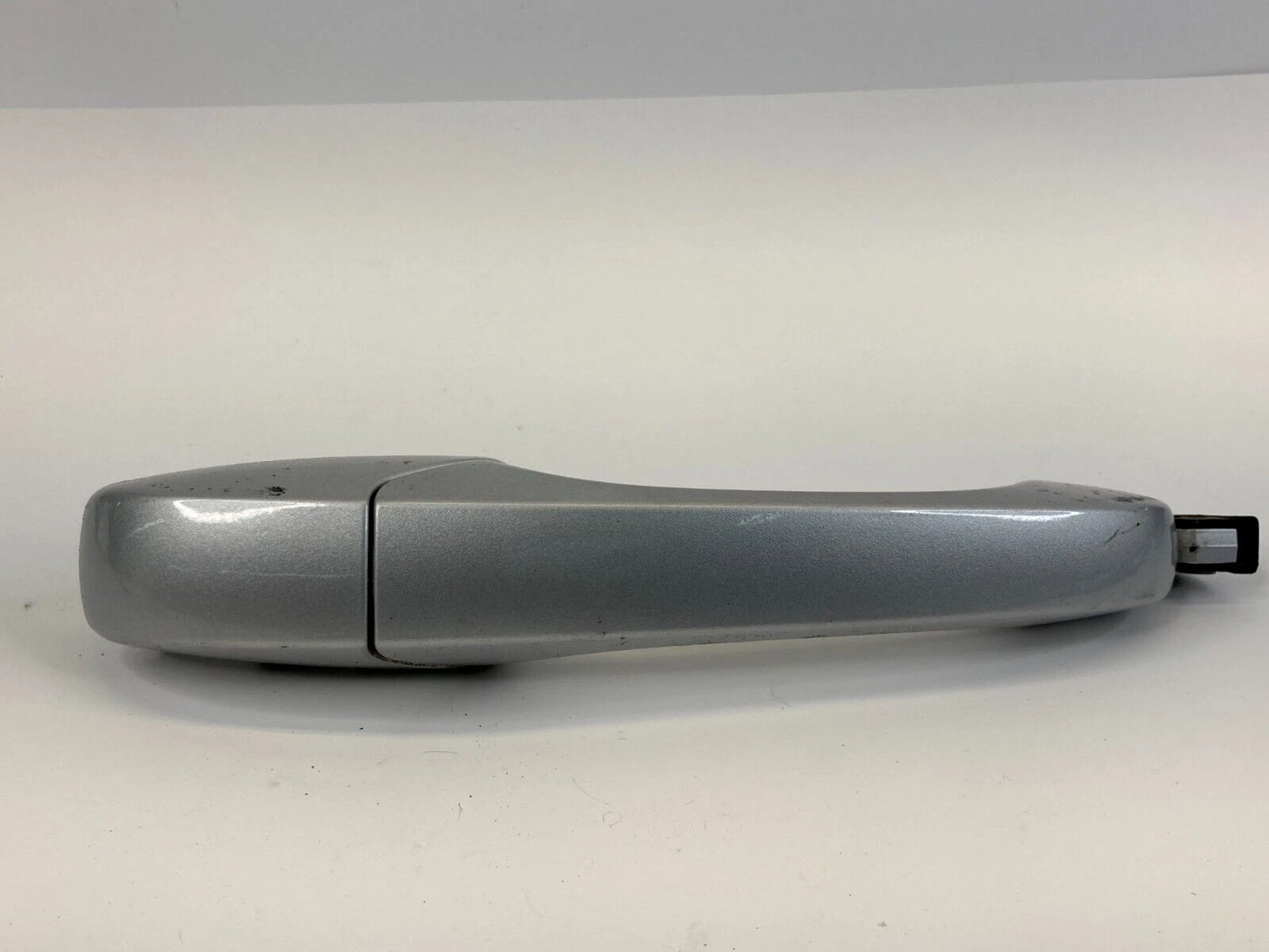 2009-2014 VOLKSWAGEN ROUTAN REAR LEFT SIDE EXTERIOR OTSIDE DOOR HANDLE OEM