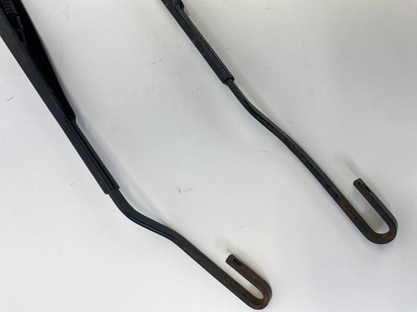2006 2007 SAAB 9-3 FRONT WINDSHIELD WIPER ARM PAIR LH RH OEM FACTORY 12761936