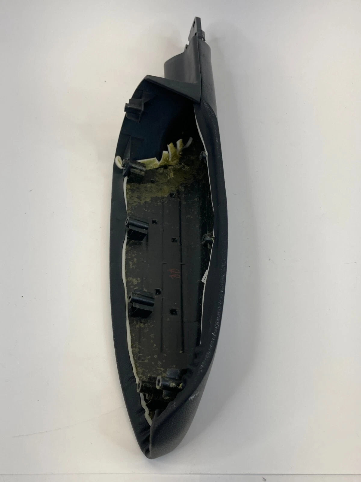 2010-2013 KIA FORTE DOOR ARMREST REAR RIGHT PASSENGER SIDE BLACK TRIM PANEL OEM