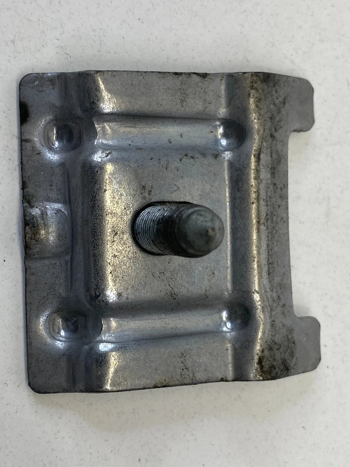 2009-2017 VOLKSWAGEN TIGUAN BATTERY HOLDER HOLD DOWN BOLT CLAMP BRACKET SUPPORT