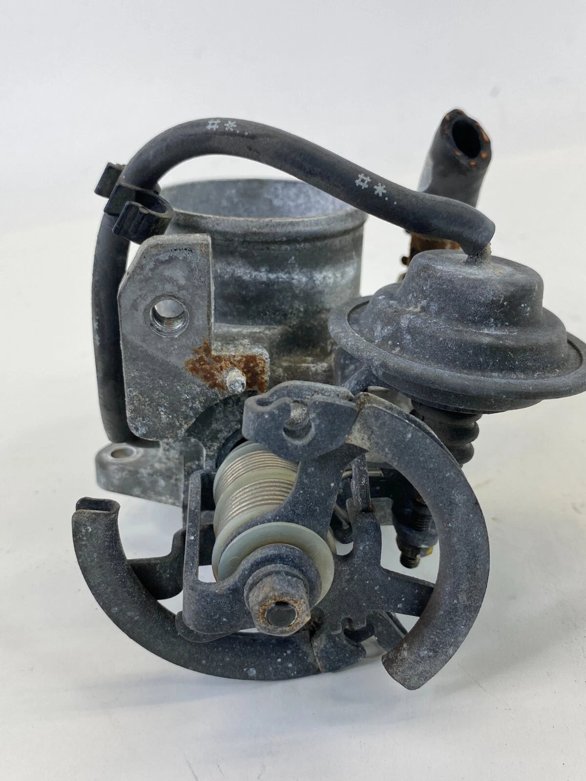 1999-2003 LEXUS RX300 RX 300 3.0L V6 AT THROTTLE BODY THROTTLE VALVE ASSY OEM