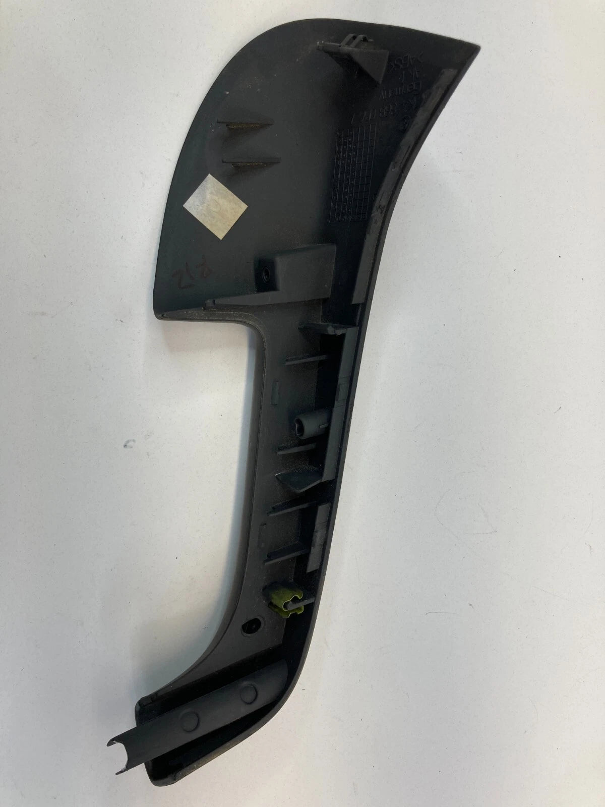 05-09 VOLKSWAGEN JETTA REAR RIGHT DOOR INNER PANEL HANDLE COVER 1K4-868-056-A