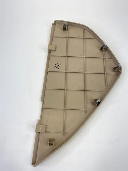 2005-2010 KIA SPORTAGE DASH RIGHT PASSENGER FUSE END COVER CAP TRIM 847671F000