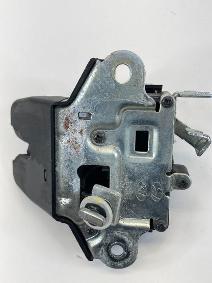 12 13 14 15 16 17 Hyundai Accent Sedan Rear Trunk Lock Latch Release Actuator