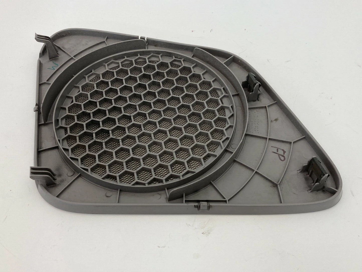 99 00 01 02 03 04 HONDA ODYSSEY FRONT RIGHT SPEAKER GRILL COVER TRIM OEM