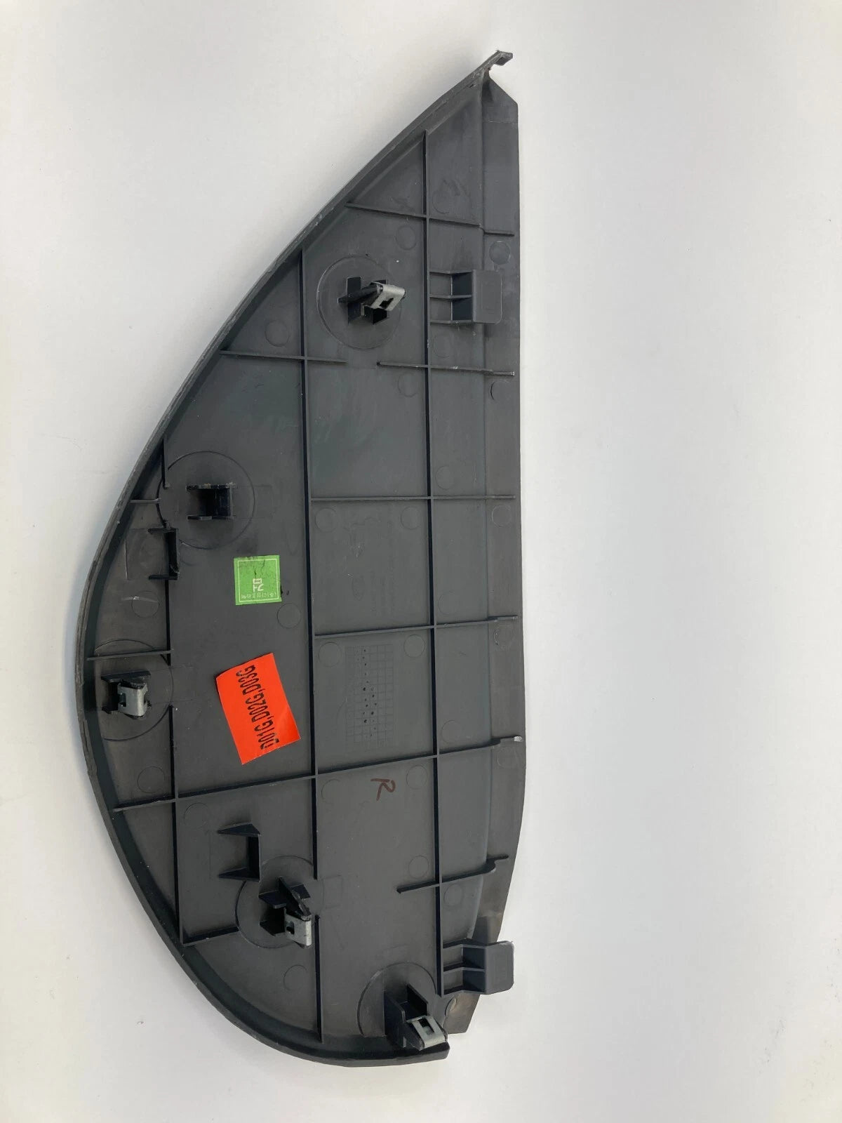 2004-2008 KIA SPECTRA DASH RIGHT PASSENGER SIDE END CAP COVER TRIM 84766-2F000