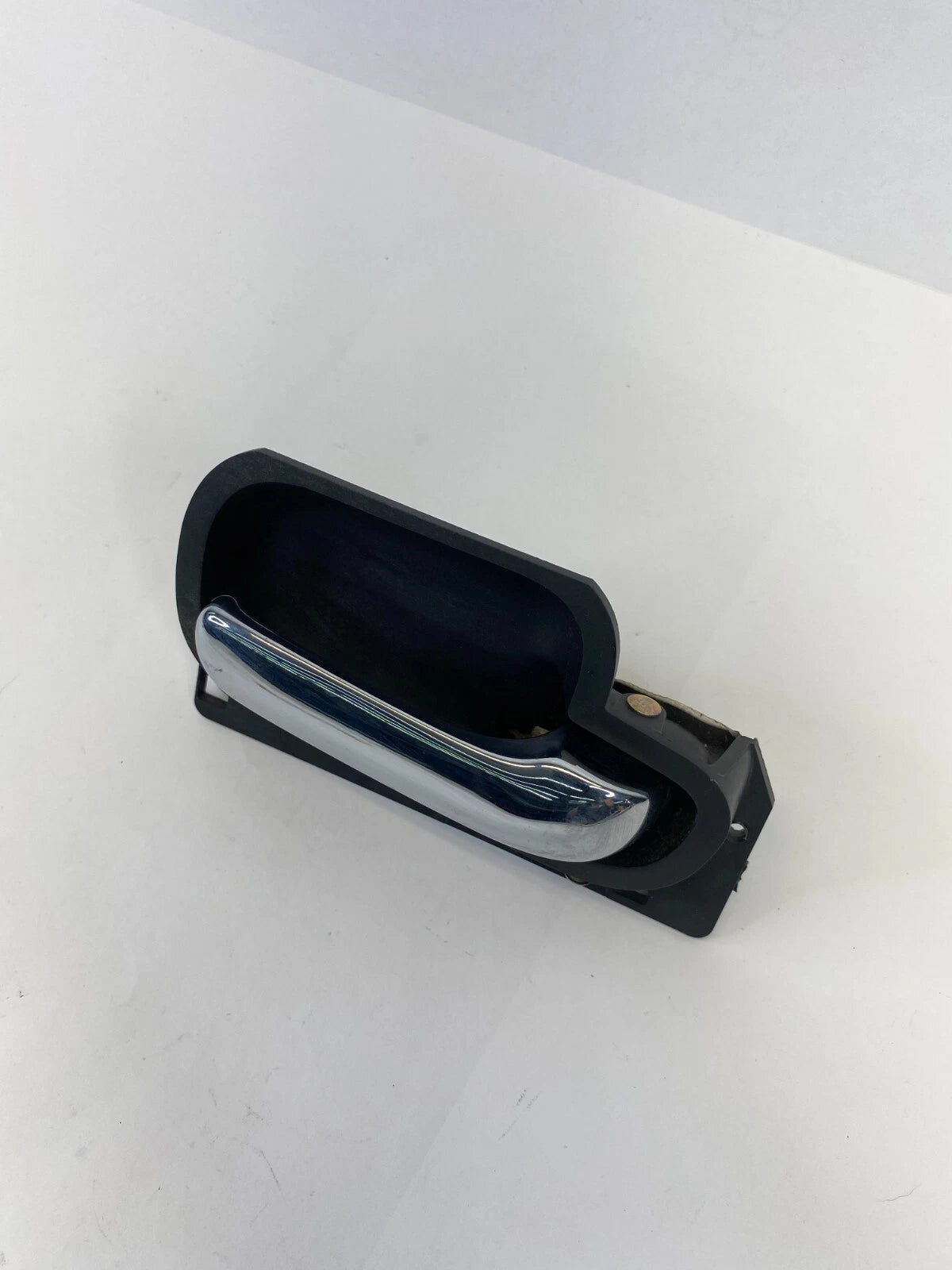 1998-2002 LINCOLN TOWN CAR REAR RIGHT SIDE INTERIOR DOOR HANDLE F8V8-5421818 OEM
