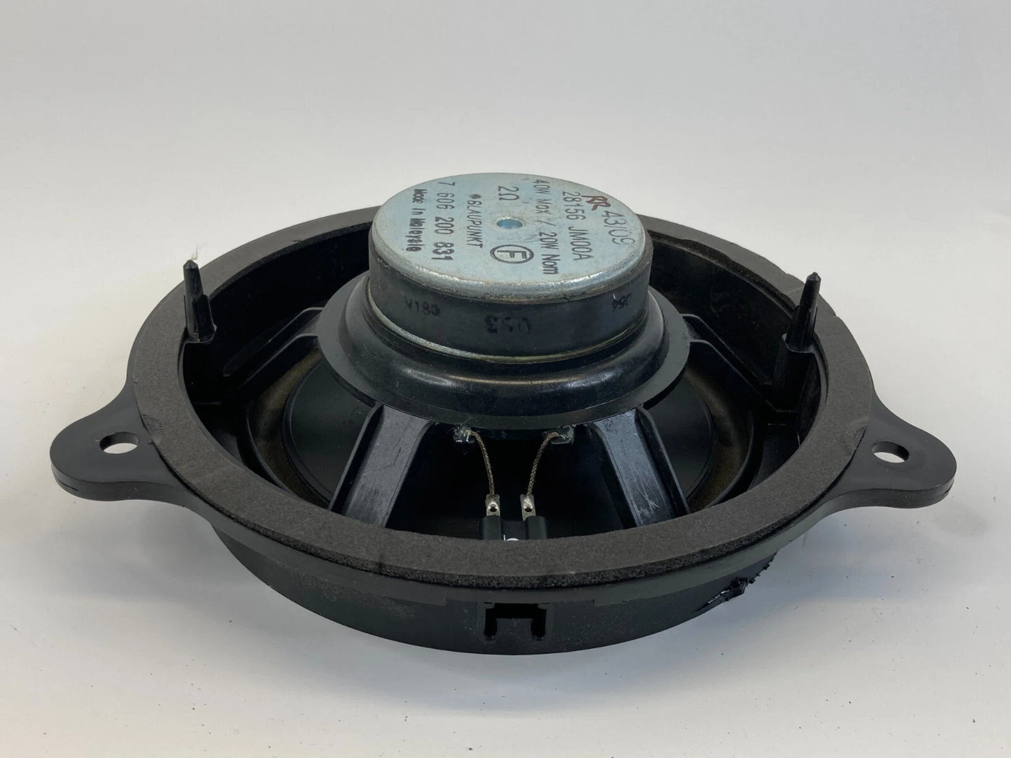 2008-2010 NISSAN ROGUE REAR RIGHT SIDE DOOR SPEAKER AUDIO ASSEMBLY 28156-JM00A