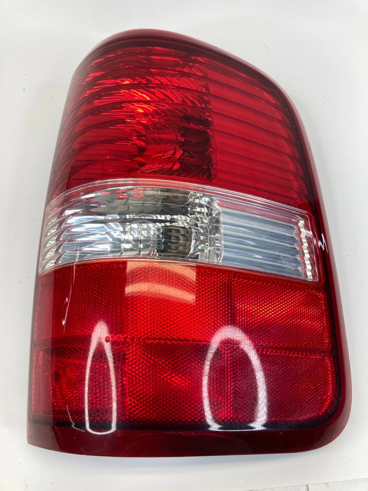 04-08 FORD F-150 F150 RIGHT PASSENGER TAIL LIGHT TAILLIGHT LAMP 4L3413B504A OEM
