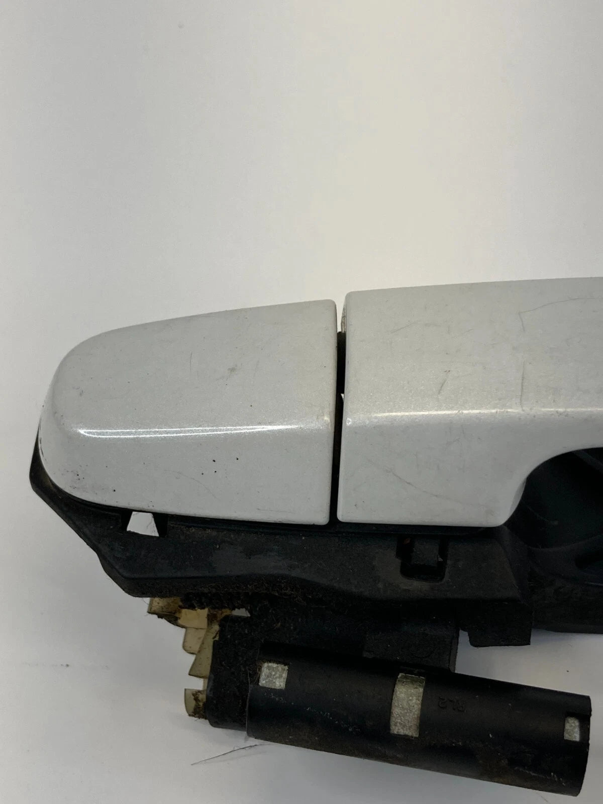 2001-2005 TOYOTA RAV4 2001-2007 HIGHLANDER REAR LEFT LH OUTSIDE DOOR HANDLE OEM