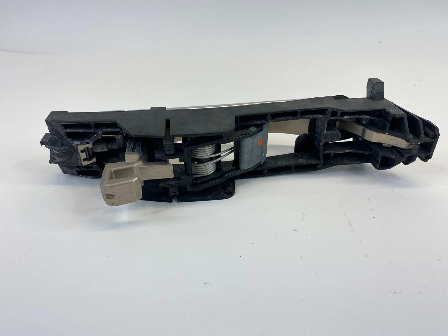 2003-2009 MERCEDES-BENZ E500 REAR LEFT SIDE EXTERIOR OUTER DOOR HANDLE OEM