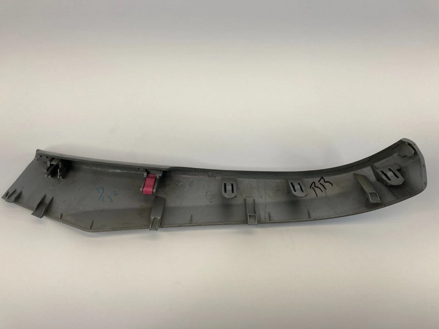 12-15 TOYOTA PRIUS REAR RIGHT SIDE DOOR PANEL PULL HANDLE BEZEL 74645-47010 OEM