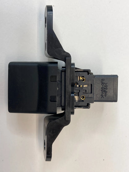 2007-2013 NISSAN ALTIMA HAZARD EMERGENCY WARNING LIGHT BUTTON SWITCH ASSEMBLY