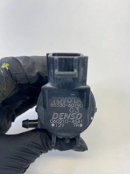 2014-2019 TOYOTA COROLLA WINDSHIELD WASHER PUMP MOTOR ASSEMBLY 85330-60190 OEM
