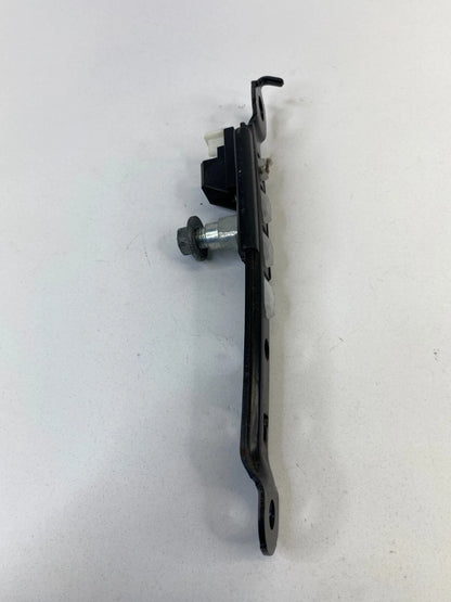 2009-2013 TOYOTA MATRIX FRONT LEFT DRIVER SIDE SEAT BELT HEIGHT ADJUSTER OEM