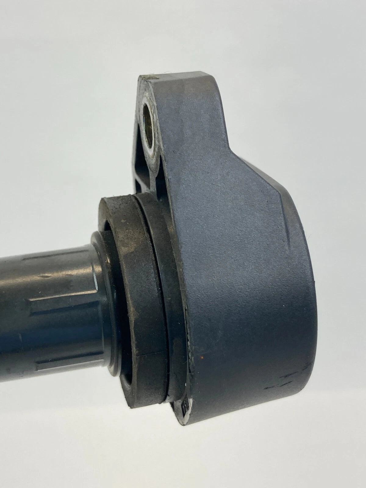 2006-2011 06-11 HONDA CIVIC SEDAN 1.8L ENGINE IGNITION IGNITER COIL PLUG HOLE