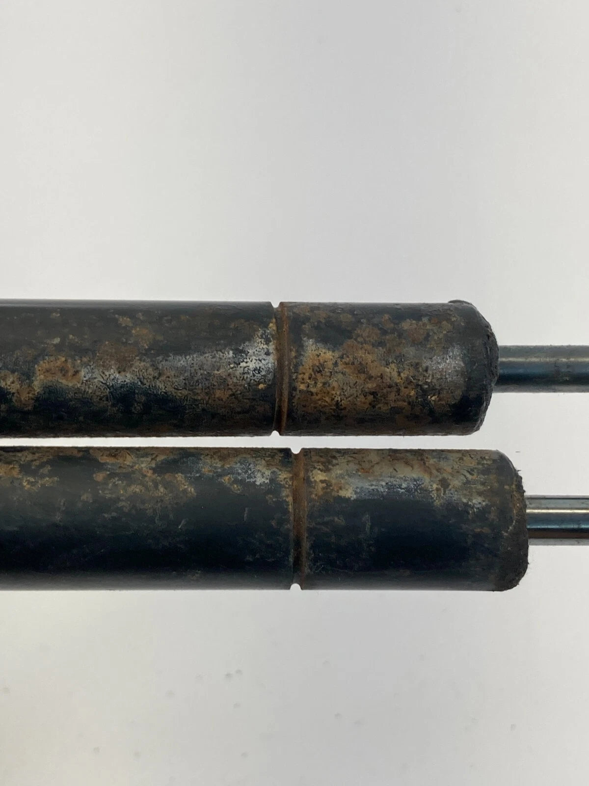 09 10 11 DODGE JOURNEY LIFTGATE TRUNK LIFT CYLINDER SUPPORT SHOCK SET 05178293AC
