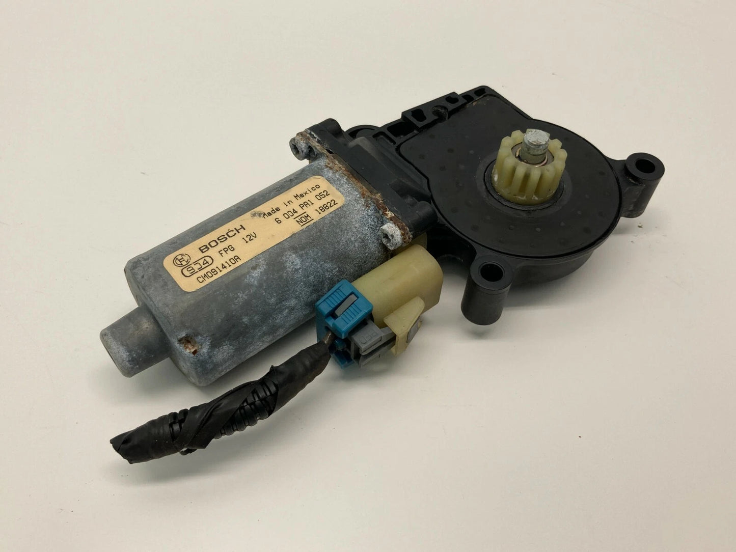 2002-2007 SATURN VUE FRONT RIGHT PASSENGER SIDE POWER WINDOW MOTOR 6004PA1052