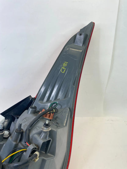 2011-2013 HYUNDAI ELANTRA SEDAN REAR LEFT SIDE OUTER TAILLIGHT LAMP 92401-3Y OEM