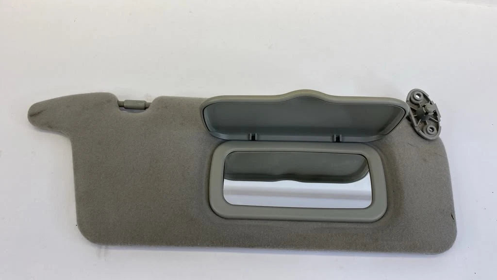 2001-2005 HONDA CIVIC SEDAN PASSENGER RIGHT SUN VISOR SUNVISOR GRAY OEM