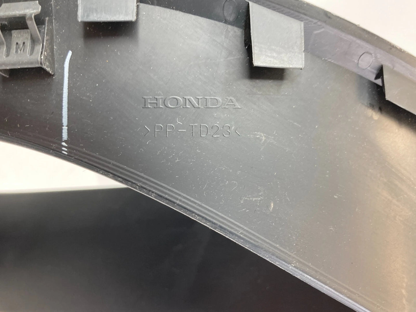 05-10 HONDA ODYSSEY SPEEDOMETER INSTRUMENT CLUSTER BEZEL TRIM 77200-SHJ-A0-20