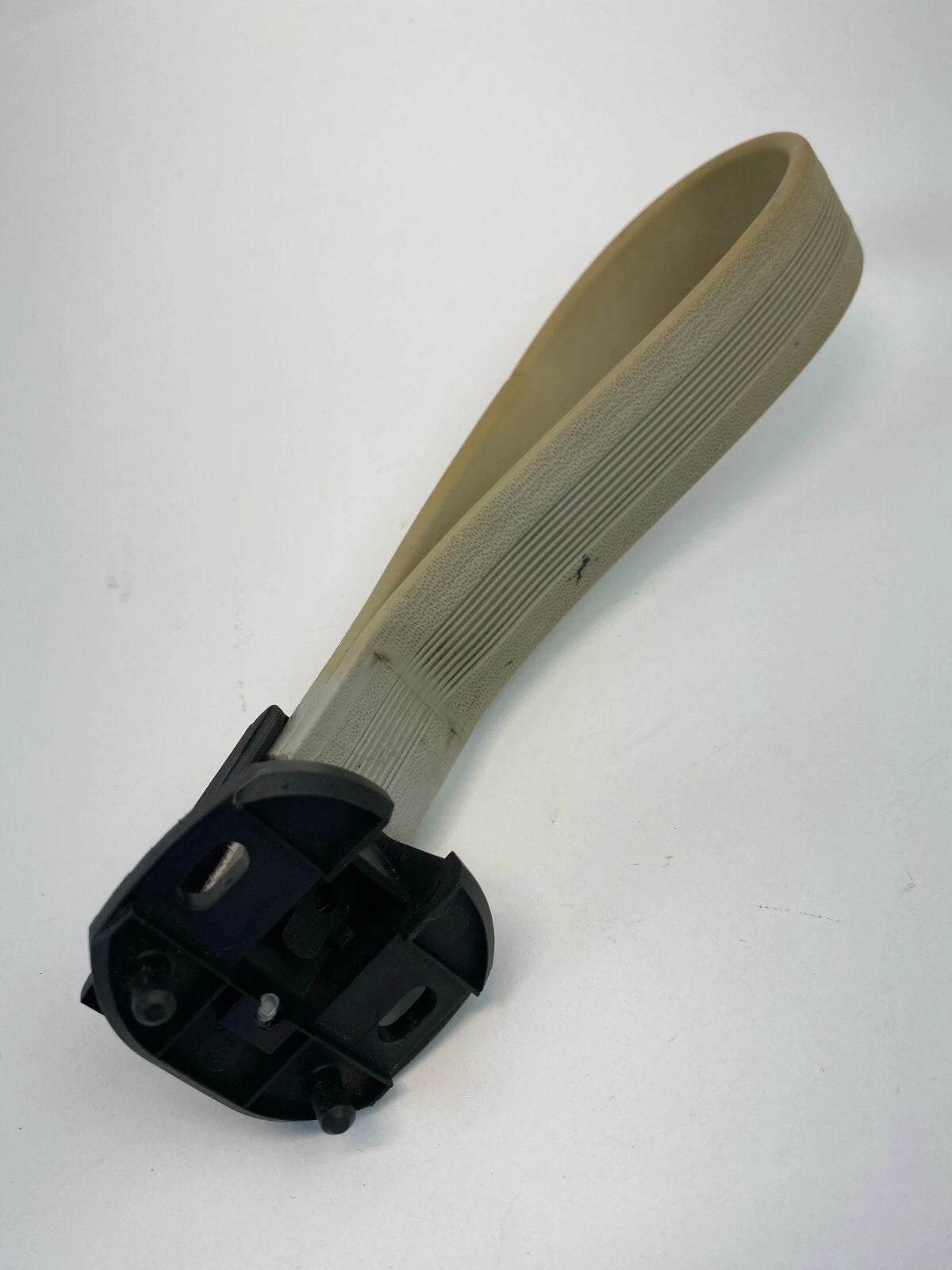 98-10 VOLKSWAGEN BEETLE INTERIOR PILLAR GRAB GRIP HANDLE ASSIST STRAP 1C0858739B