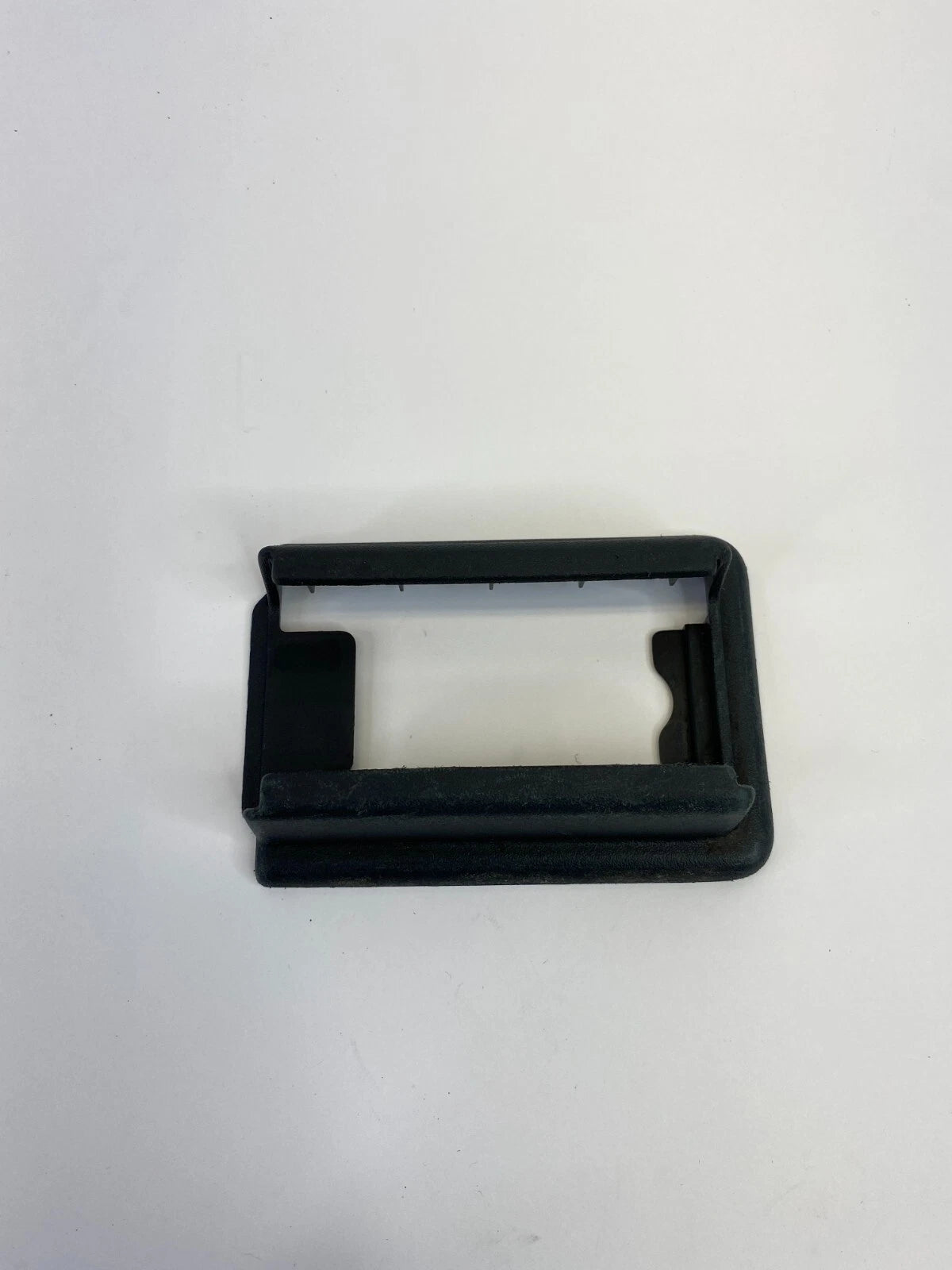 2011-2023 DODGE CHARGER FRONT LEFT SIDE SEAT TRACK RAIL COVER CAP TRIM L0202140