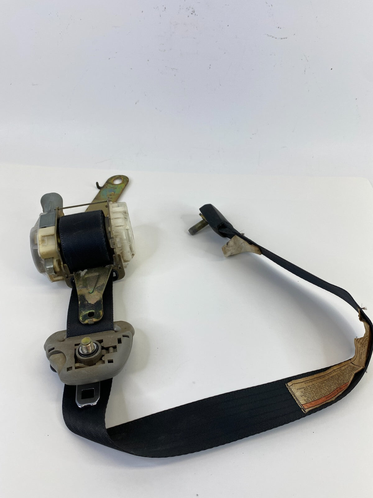 2005 2006 Nissan Altima Front Right Passenger Side Seat Belt Retractor OEM