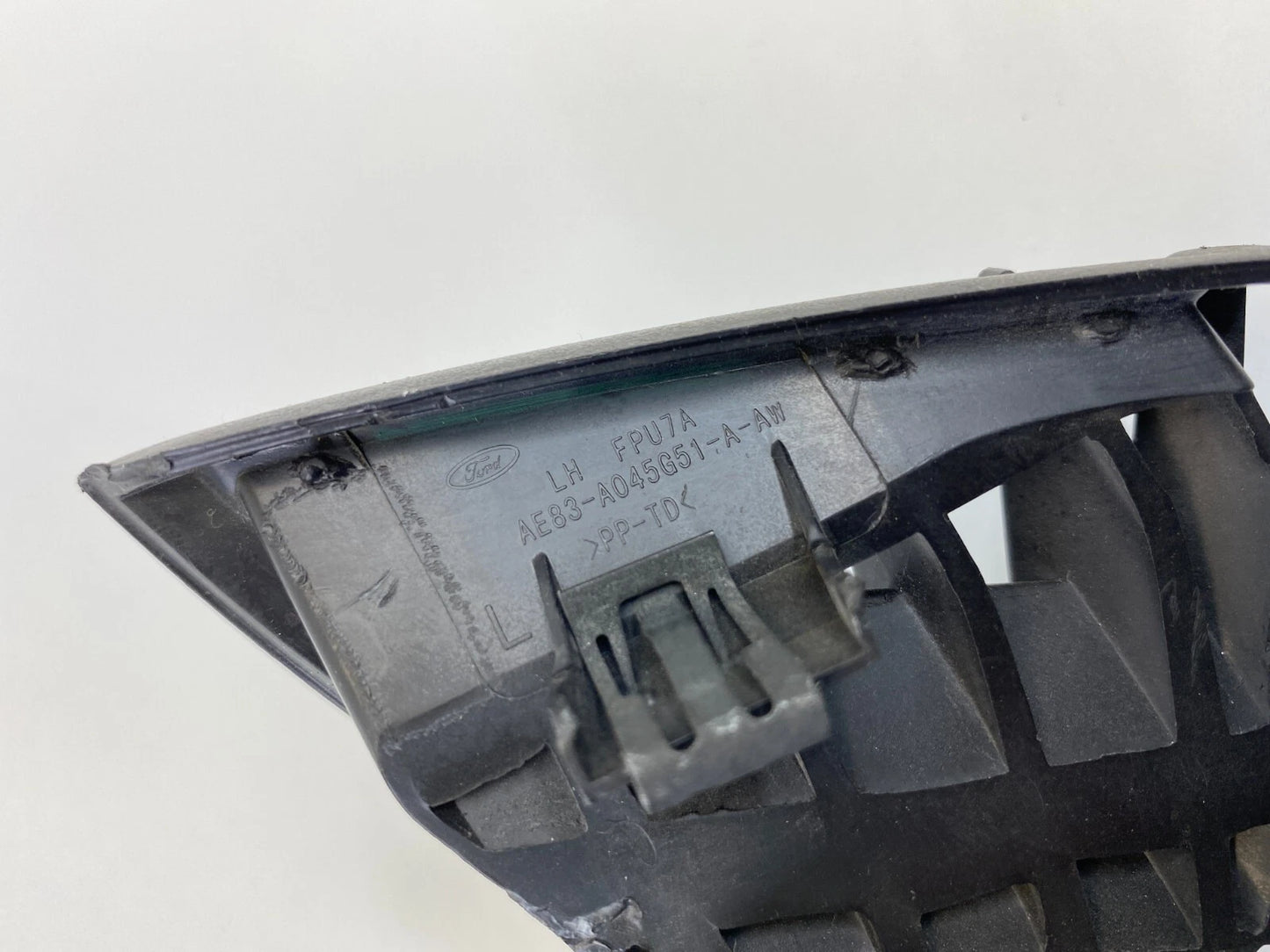 2011-2019 FORD FIESTA DASH LEFT SIDE AC AIR VENT DEFROSTER GRILLE AE83-A045G541