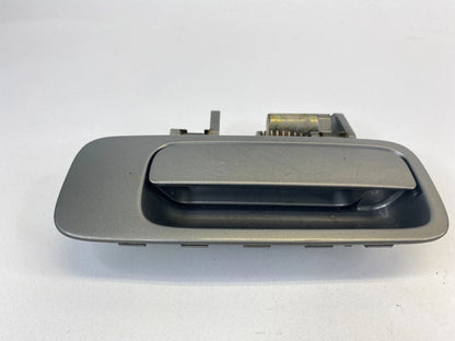 1997-2001 TOYOTA CAMRY SEDAN REAR RIGHT SIDE EXTERIOR DOOR HANDLE 69230-AA010
