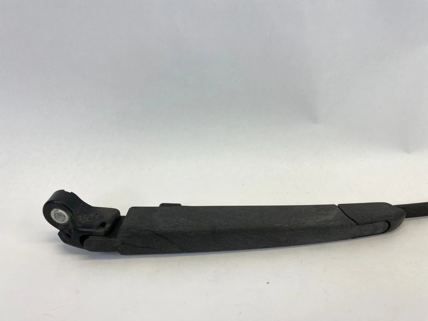 2013-2017 HYUNDAI ELANTRA GT REAR LIFTGATE WINDSHIELD WIPER ARM BLADE OEM