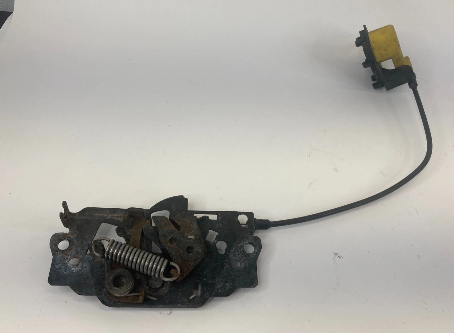 2013-2018 FORD FOCUS HOOD LOCK LATCH RELEASE ACTUATOR ASSEMBLY BM51-16A770