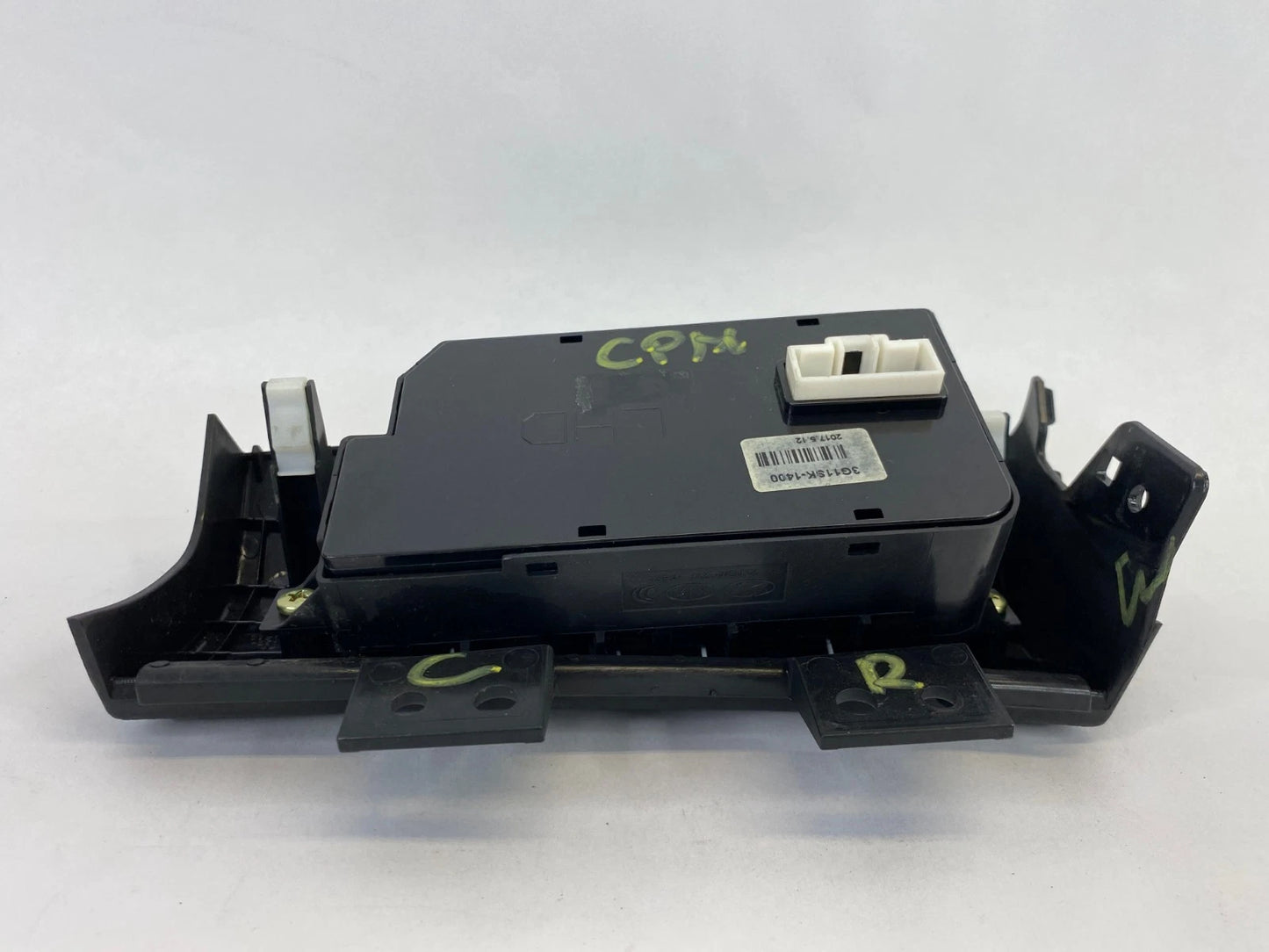 2017 2018 HYUNDAI SANTA FE SPORT DASH SWITCH PANEL AWD BLIND SPOT 3G11SK1400 OEM
