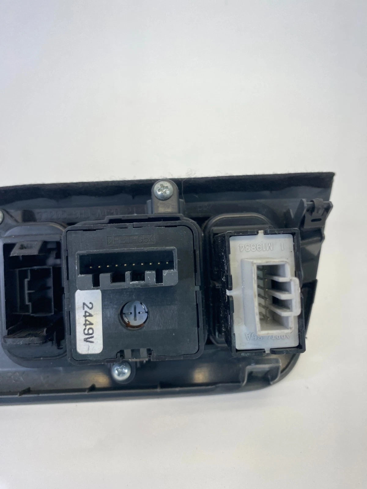 2005-2010 HONDA ODYSSEY SLIDING DOOR TRUNK RELEASE SWITCH BEZEL OEM 7720ASHJA411
